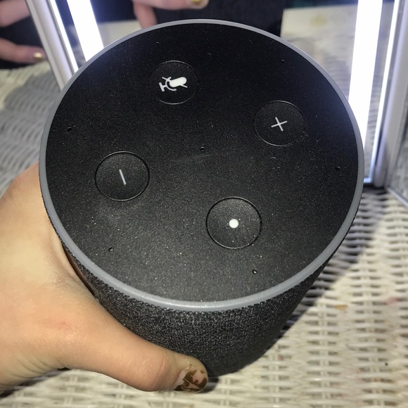 Amazon Alexa Echo - Picture 3 of 4